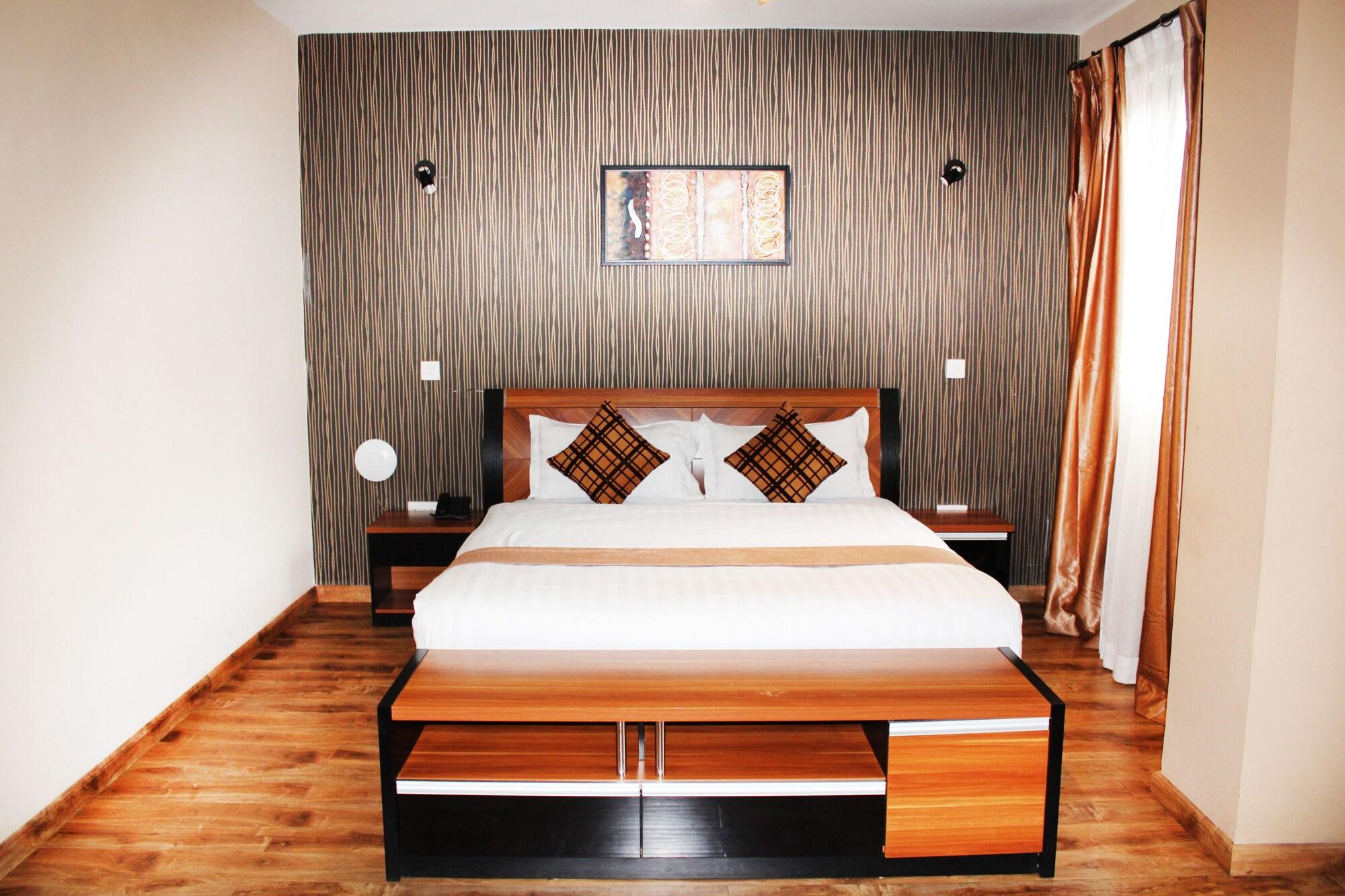 We Hotel And Suites Найроби Экстерьер фото